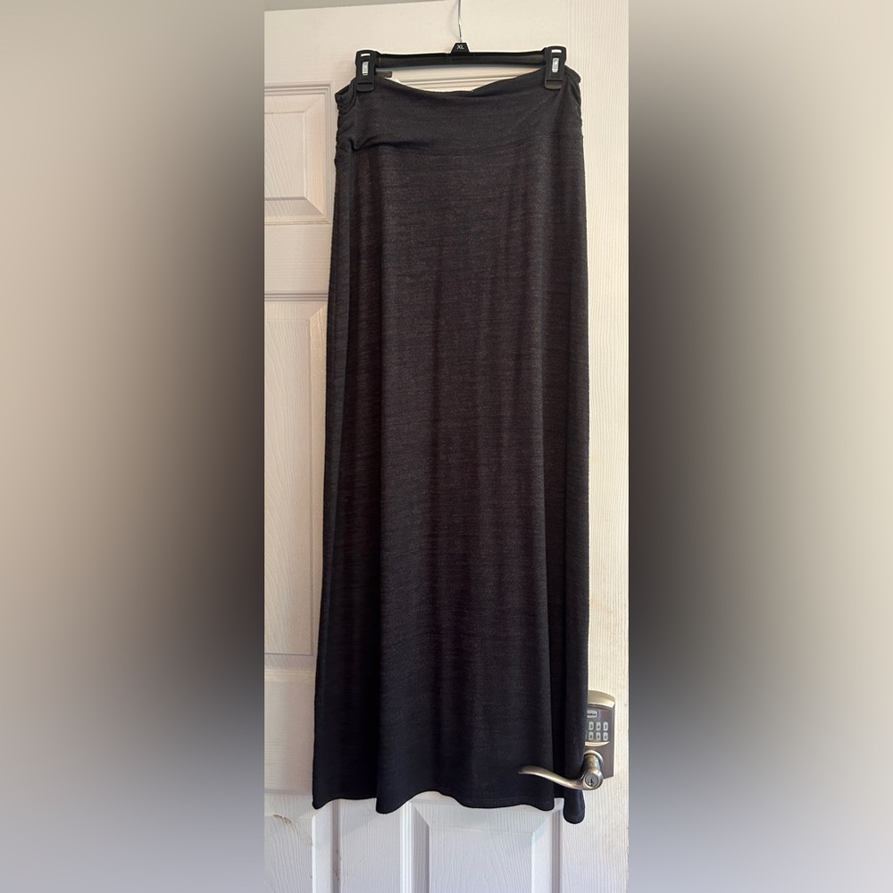 Woman’s Maxi Skirt!